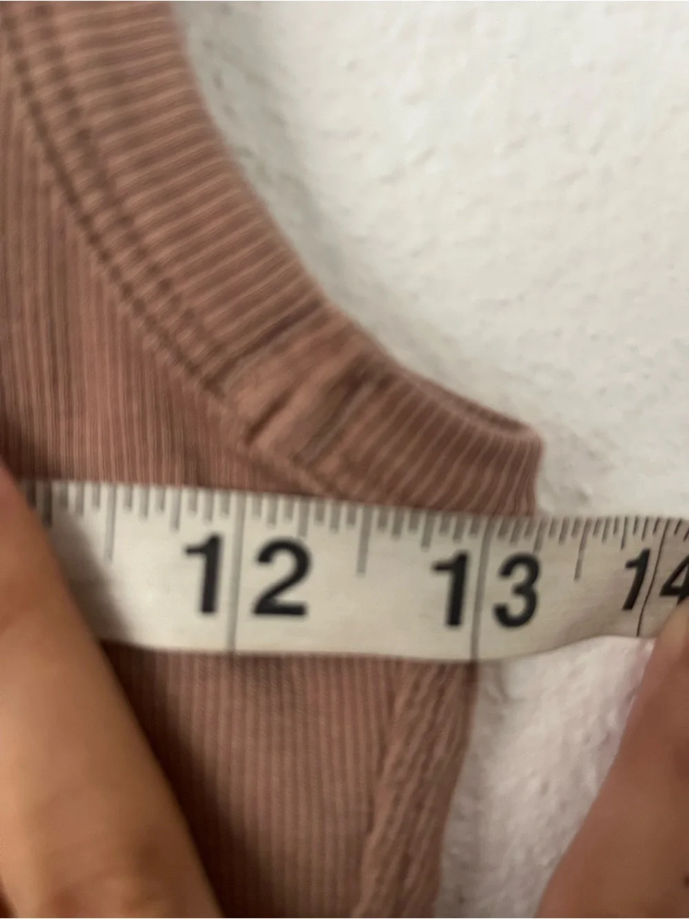 Lululemon held tight tank Sz 4 soft sand SEE MEASUREMENTS